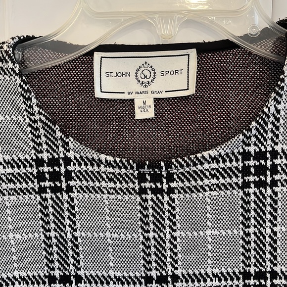 St. John Sport by Marie Gray Medium plaid ladybug knit long sleeve with scarf - Picture 3 of 11